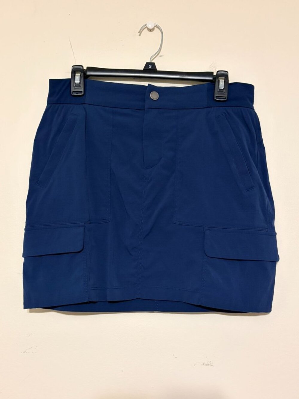 Women's Athleta Trekkie Skort Navy Blue Lines Size 6 16.5" Length
